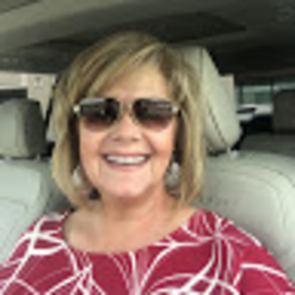 Meet your Posher, Donna - Picture 1 of 1